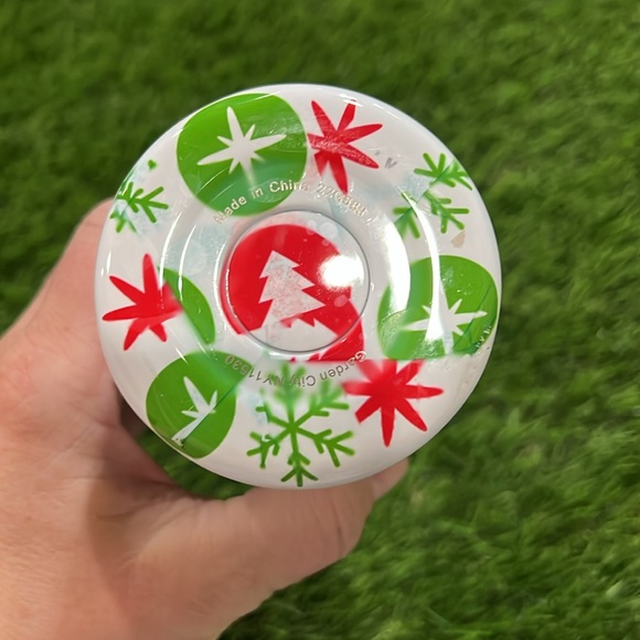 Holiday Print Water bottle - Picture 6 of 9